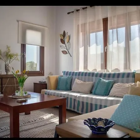 וילה Al Aker With Private Pool