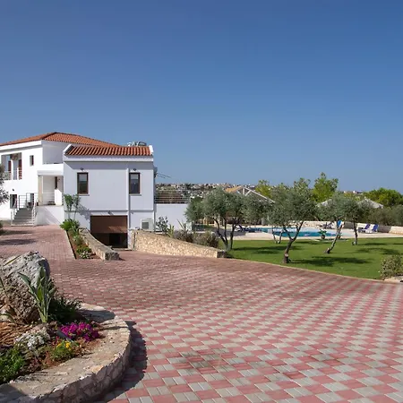 Al Aker With Private Pool קאלאתאס